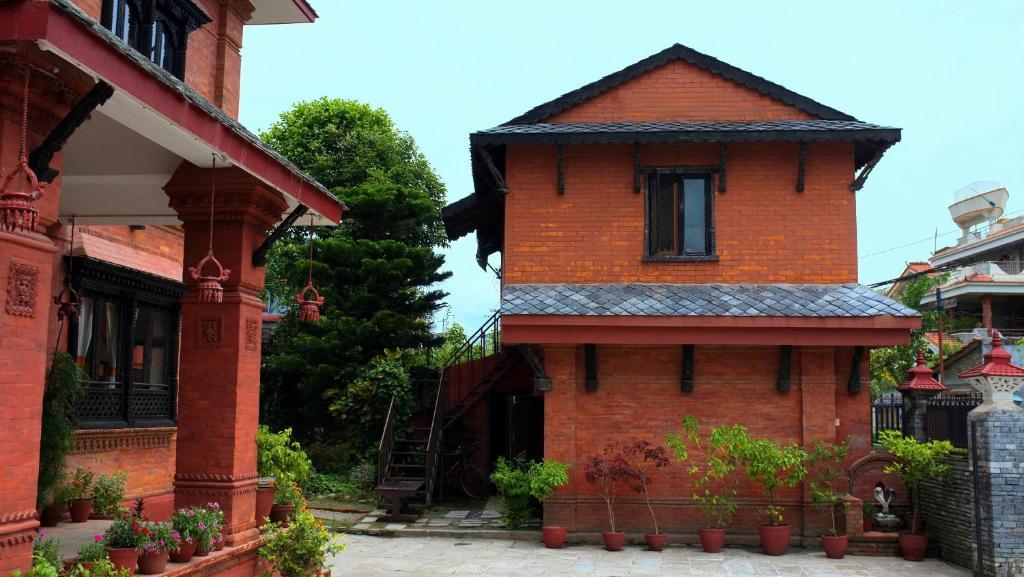 Sampada Inn Pokhara Exterior photo